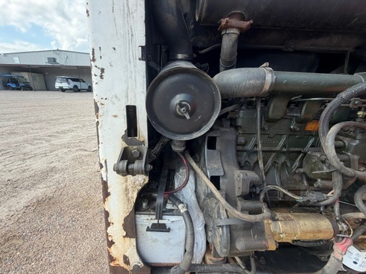 bobcat-s130-image-29