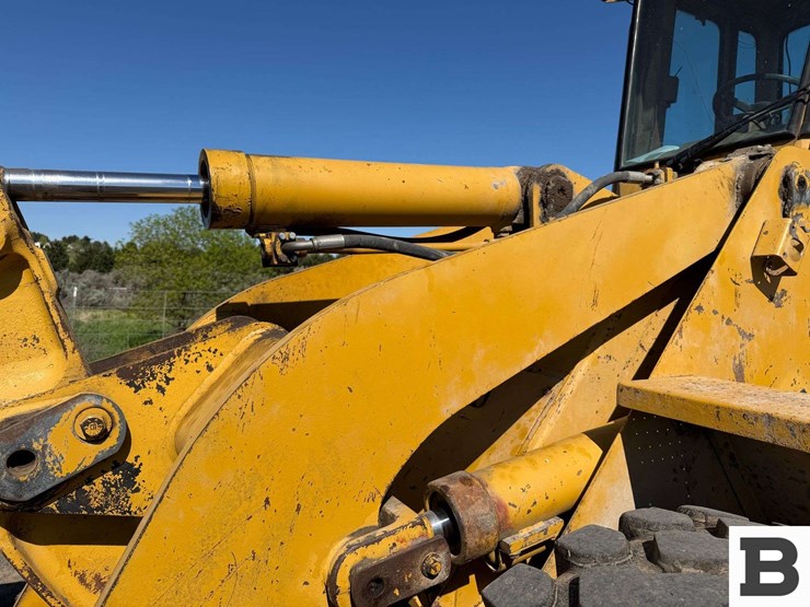 caterpillar-926e-image-12