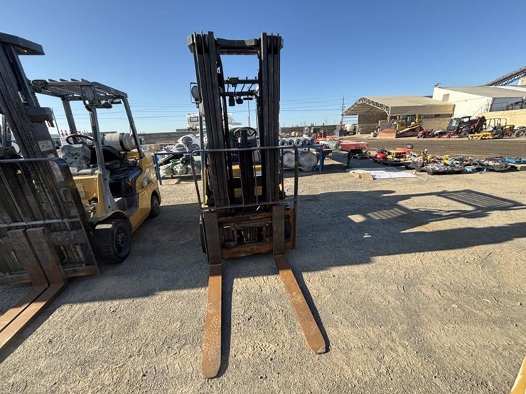 2020-caterpillar-2c6000-image-5
