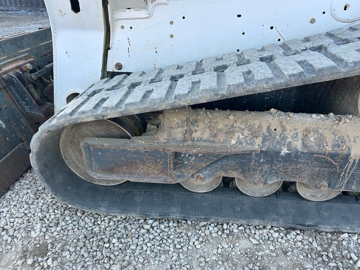 2020-bobcat-t650-image-17