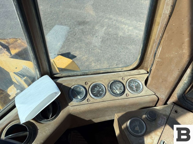 caterpillar-926e-image-50