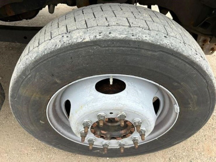 2020-ford-f550-xl-image-59