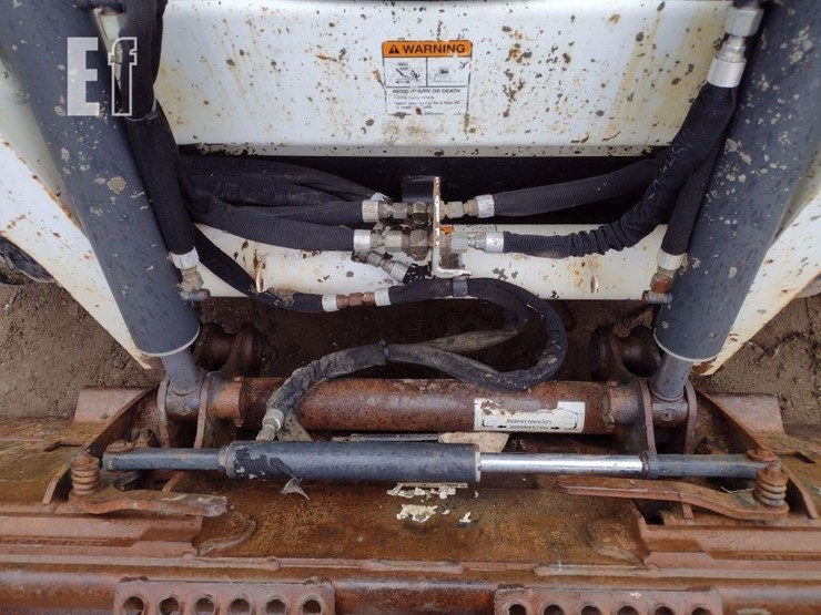 2017-bobcat-t590-image-23