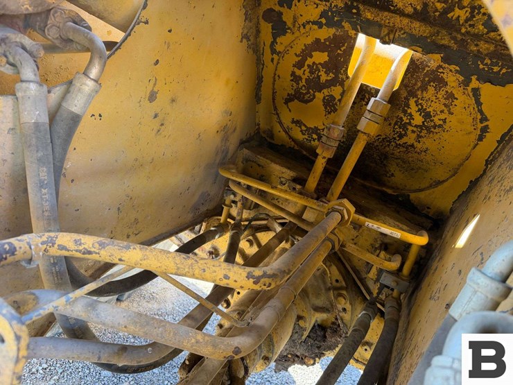 caterpillar-926e-image-39