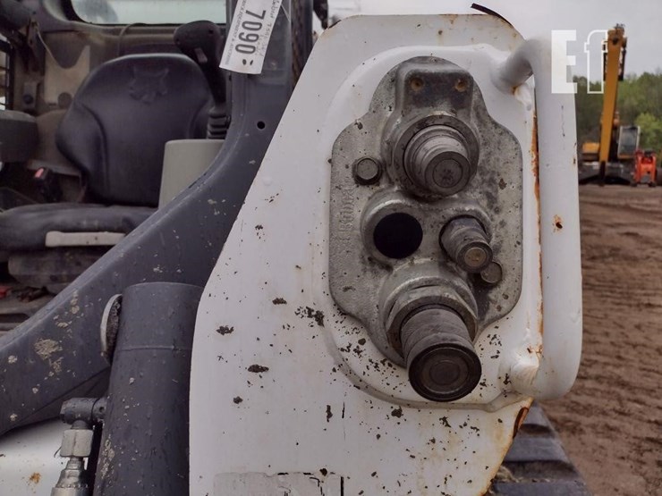 2017-bobcat-t590-image-24