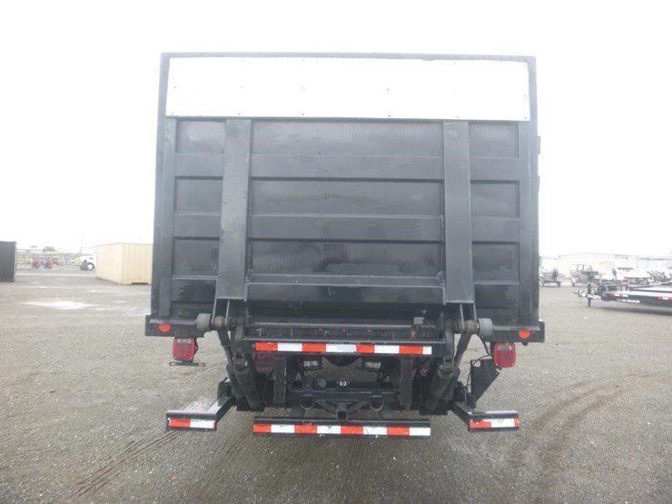2015-ford-f650-image-6