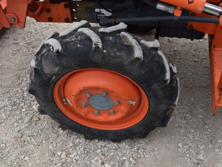 kubota-l2500-image-12
