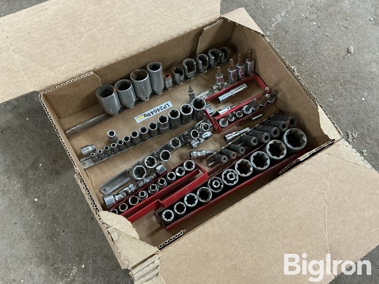 specialty-sockets-image-7