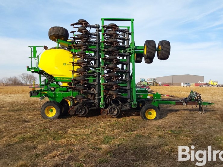 2019-john-deere-n536-image-4
