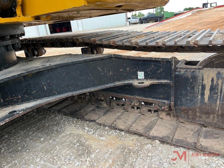 2019-caterpillar-320-image-20