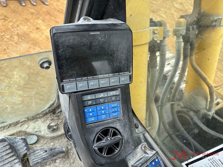2011-komatsu-pc450-lc-8-image-22