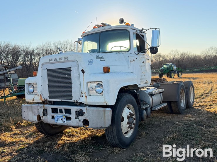 1986-mack-rs688lst-t/a-truck-tractor-image-1