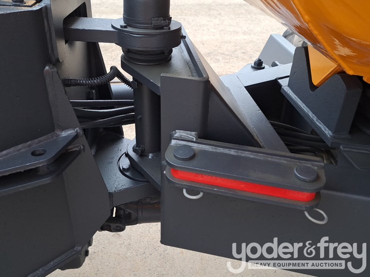 terex-6-ton-swivel-skip-dumper,-roll-bar-image-9