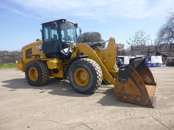 2022-caterpillar-930m-image-2