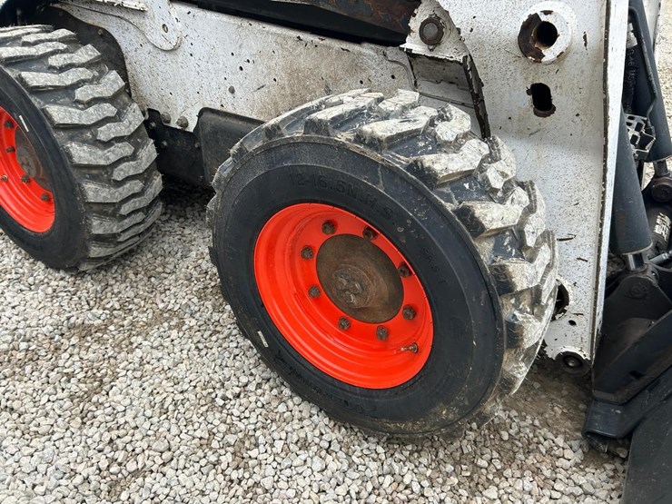 2019-bobcat-s740-image-12