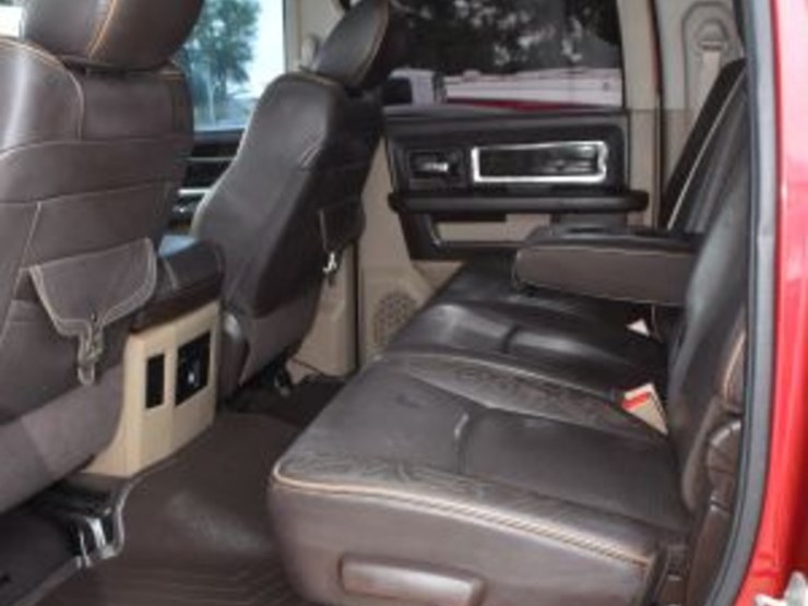 2012-dodge-3500-image-11
