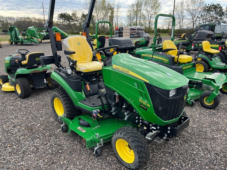john-deere-1025r-image-1