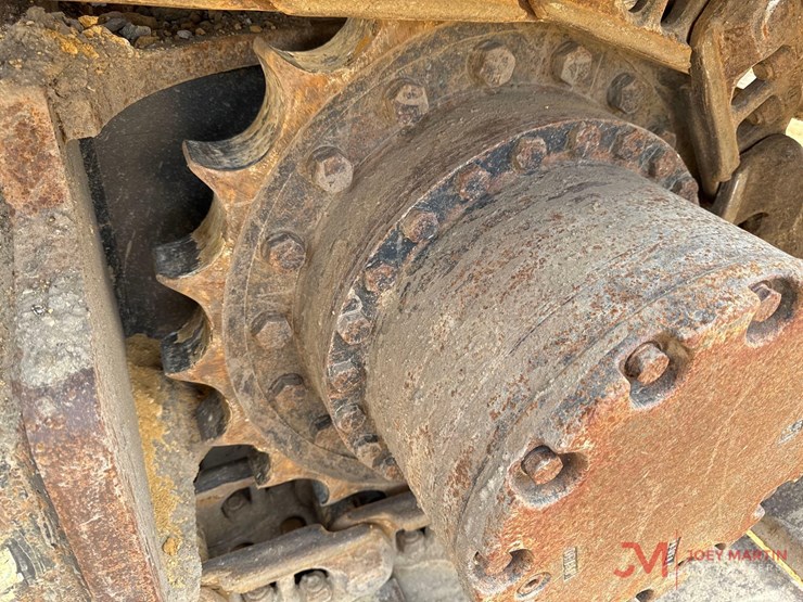 2021-deere-200g-image-14