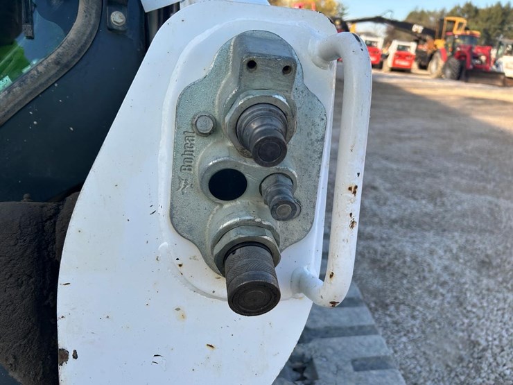 2020-bobcat-t650-image-11