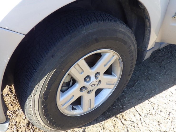 2009-ford-escape-image-14