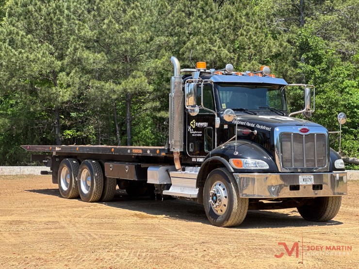 peterbilt-348-image-1