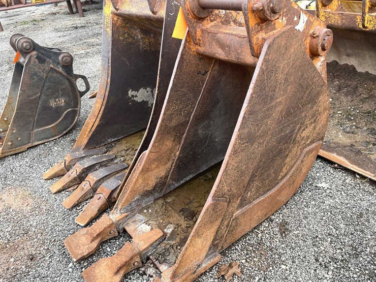 #5026-•-excavator-bucket-image-2
