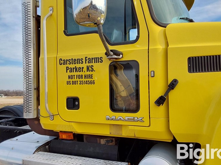 2015-mack-pinnacle-chu613-t/a-truck-tractor-image-18