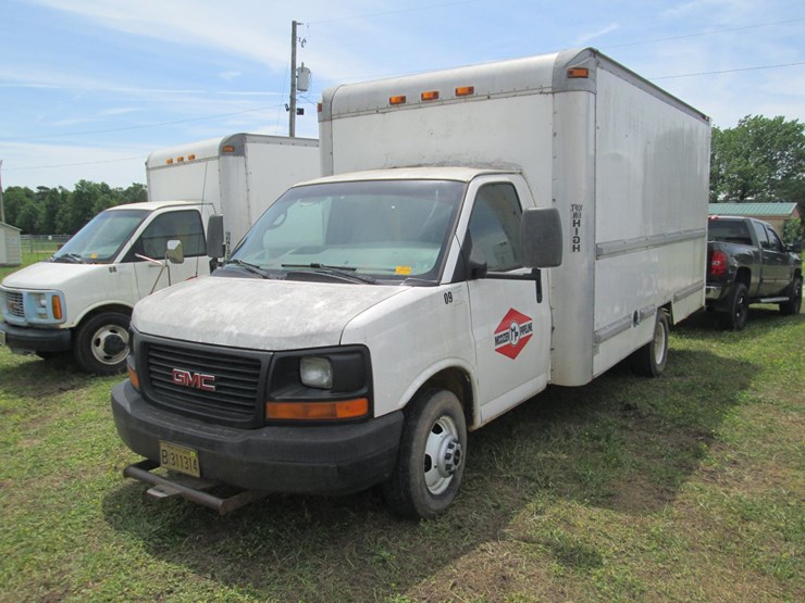 2006-gmc-3500-image-1