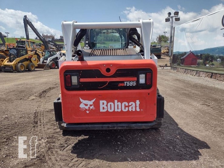 2017-bobcat-t595-image-4