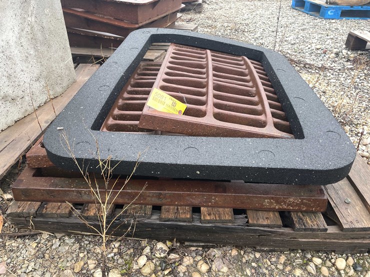 #5081-•-(4)-cast-iron-trench-grates-image-3