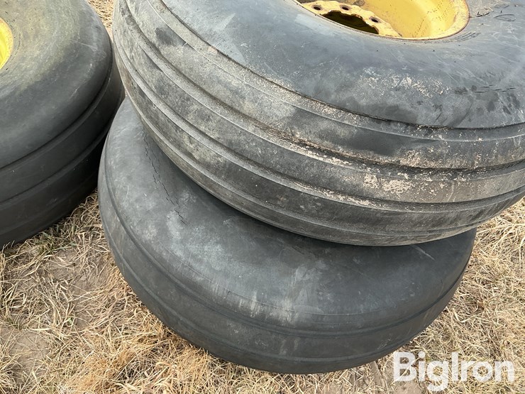 16.5l-16.1-tires-&-rims-image-14
