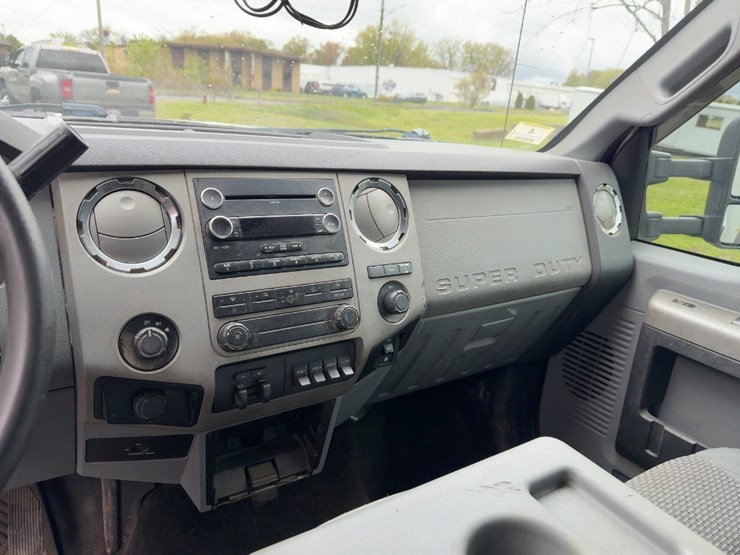 2015-ford-f450-xlt-image-27