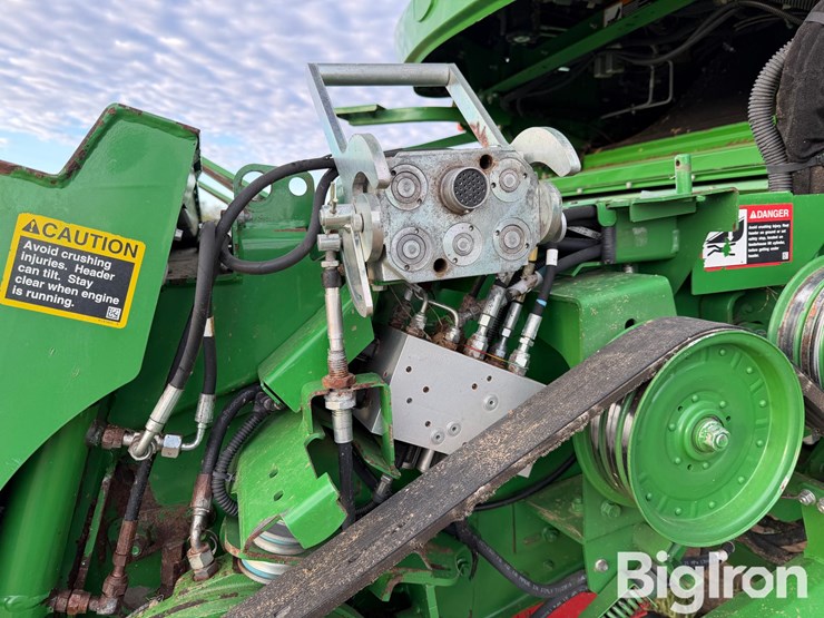 2018-john-deere-s790-image-16