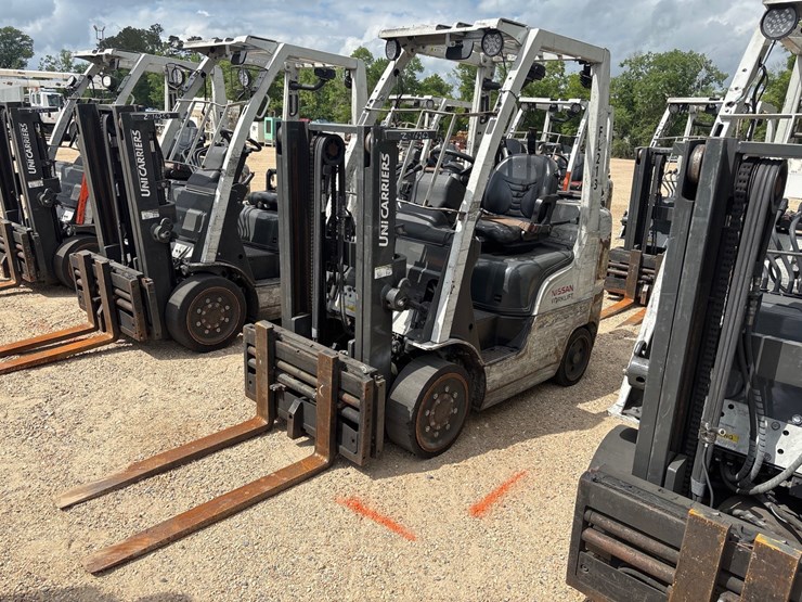 #16262-•-2015-nissan-cf50lp-forklift-image-1