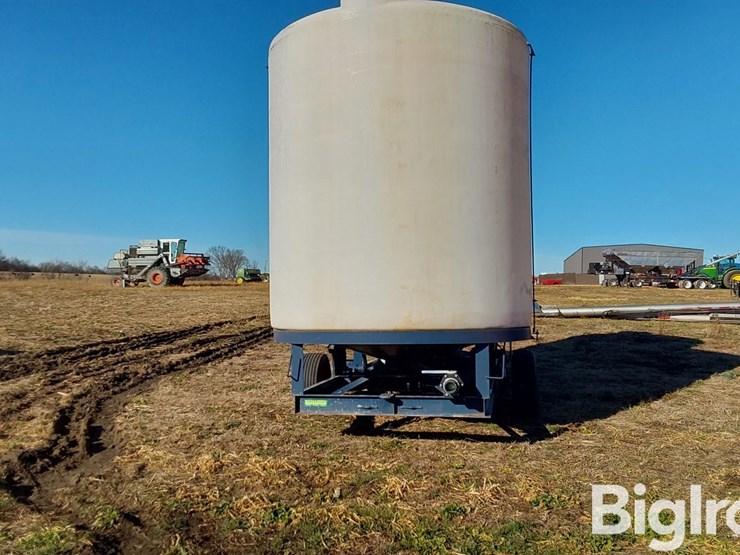 schaben-1500-gallon-portable-vertical-storage-tanks-image-4