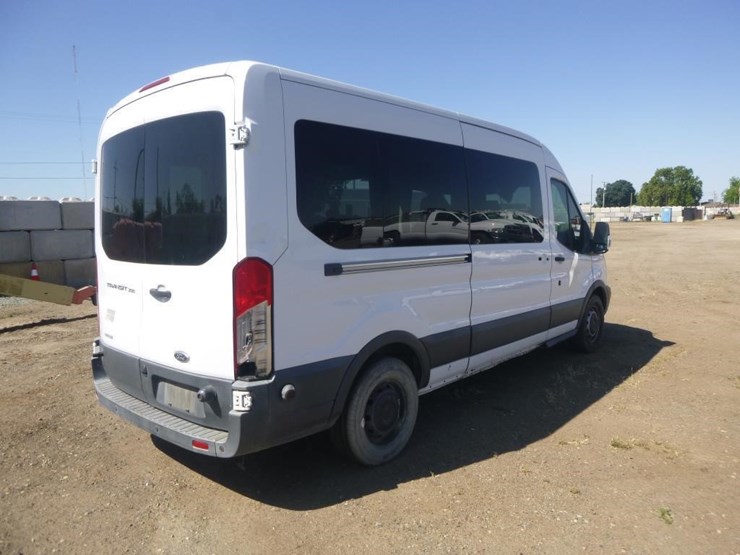 2017-ford-transit-image-4