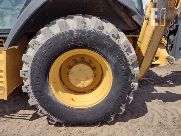 2010-deere-310j-image-16