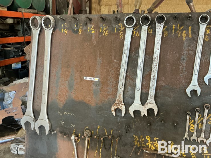 tools-w/tool-stand-image-11