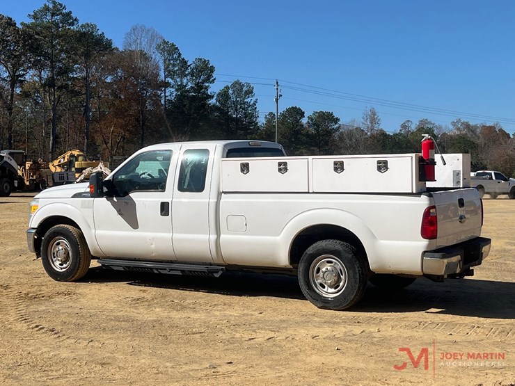 2013-ford-f250-xl-image-3