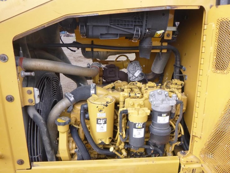 2015-caterpillar-d4k2-lgp-image-34