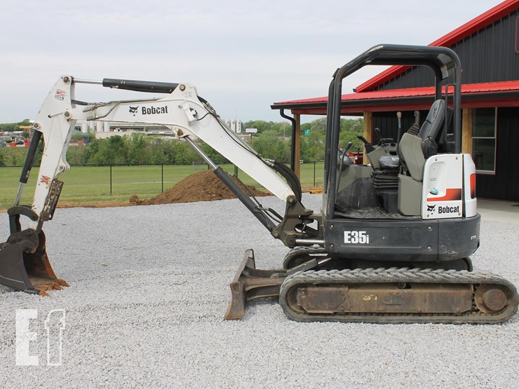 2017-bobcat-e35-image-2