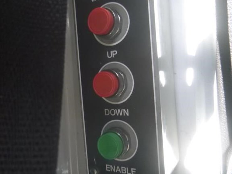 2012-ford-f650-image-11