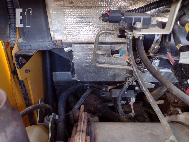 2023-deere-325g-image-28