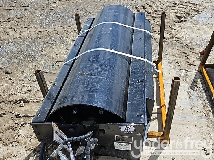2026-giyi-gy-vr59-vibratory-roller-to-suit-skidsteer-image-1