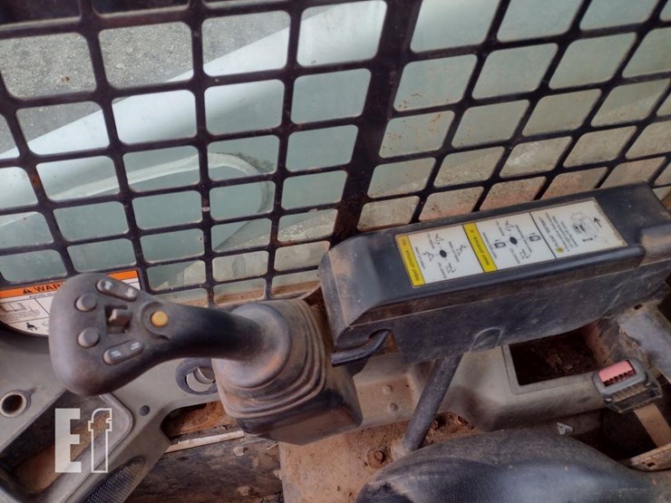 2013-bobcat-t770-image-12
