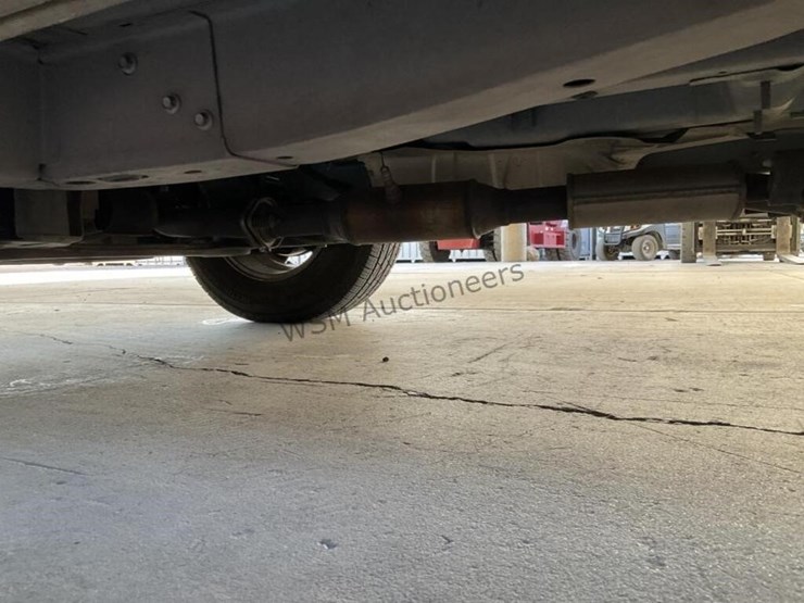 2011-ford-escape-xls-image-26