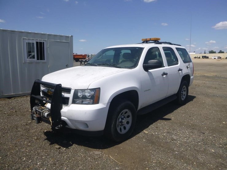 2014-chevrolet-tahoe-image-2