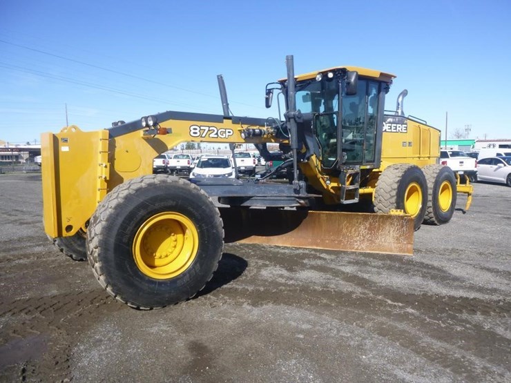 2013-deere-872gp-image-1