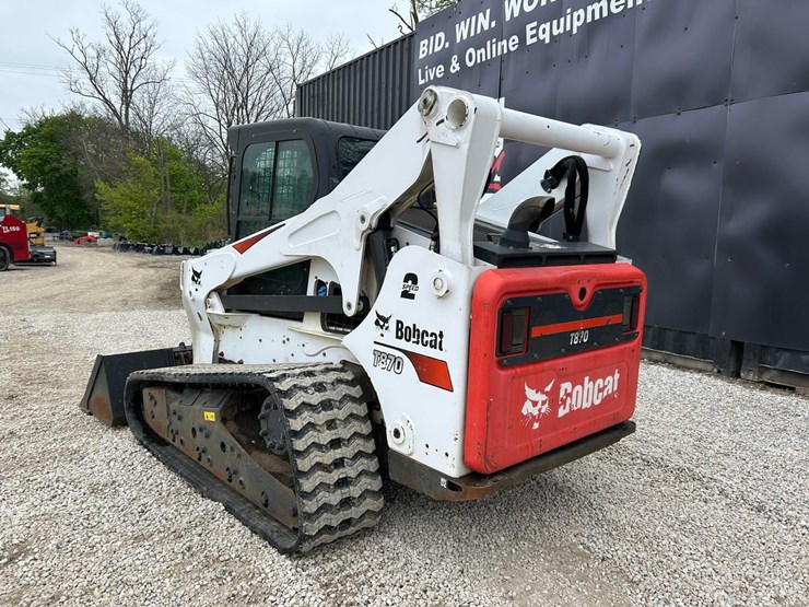 2017-bobcat-t870-image-2