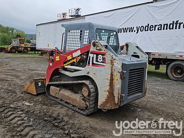 2018-takeuchi-tl8-image-3